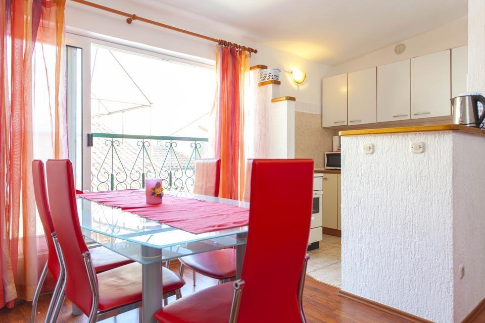 Carolija Apartment Макарска Экстерьер фото